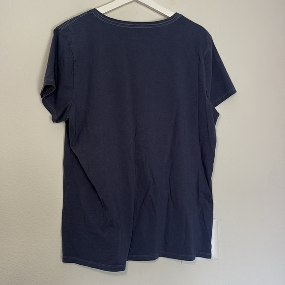 Life Is Good Women's Navy and Green Four Leaf Clover V-Neck Tee large - Picture 5 of 5